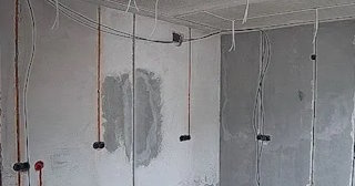 Прокладка кабеля в штробе в Котельниках – расценки от 209 руб - ЭлектроКтн